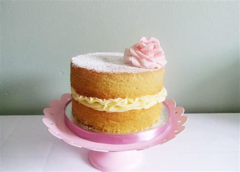 Naked Victoria Sponge Cake By Bridgewaterbakery Cakesdecor