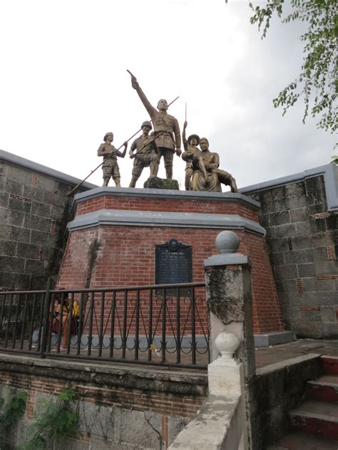 Battle Of Zapote Monument Bacoor