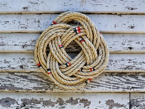 How To Tie A Nautical Rope Wreath Hgtv