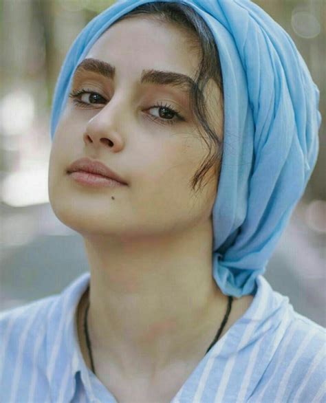 Pin By Khaak Nasheen On Rose Persian Beauties Beautiful Girl Face