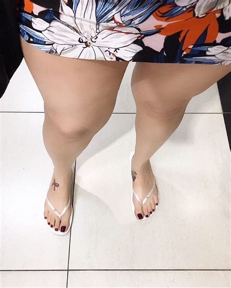 Women With Beautiful Legs Beautiful Toes Lovely Legs Great Legs Hot