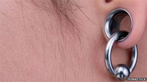 Ear Stretching Why Is Lobe Gauging Growing In Popularity Bbc News