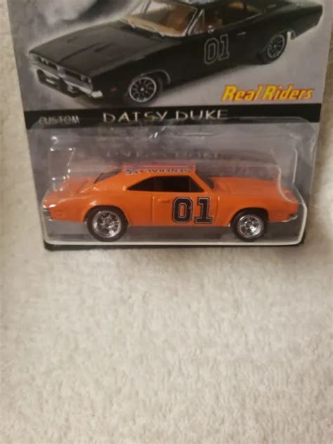 Hotwheels The Dukes Of Hazzard Custom Daisy Duke Dodge Charger