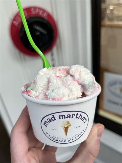 Mad Marthas Ice Cream Updated April 2024 71 Photos And 108 Reviews 7 N Water St Edgartown