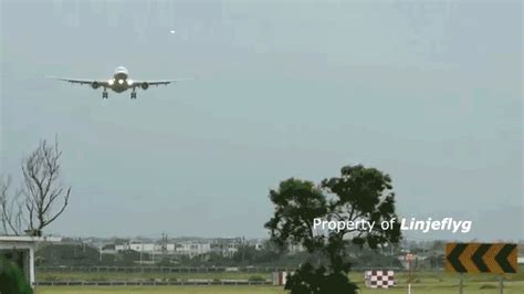 Airplane Take Offs And Landings S That Are Terrifying