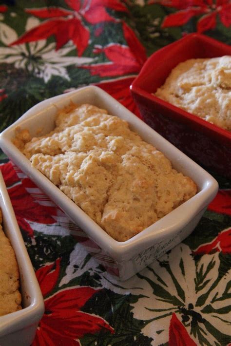 This bread is very easy to make, requires no kneading, and is maybe one of my favorite things ever! Tastefully Simple Beer Bread recipe-- TASTES EXACTLY the ...