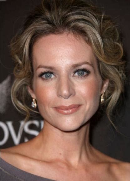 jessalyn gilsig death fact check birthday and age dead or kicking