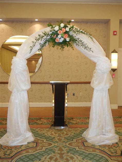 We provide several wedding arches for rent, along with flower stands and candelabras. Wedding Arch Rentals