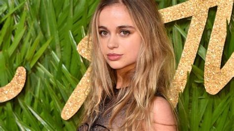 Prince William And Harrys Cousin Lady Amelia Windsor Selling Her