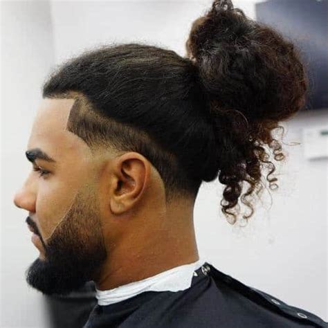 7 Spectacular Man Bun Hairstyles For Curly Hair 2023 Trends