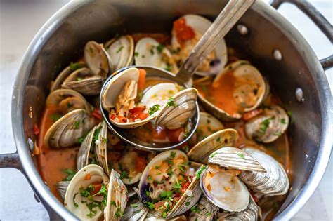 How To Buy Store And Cook Clams