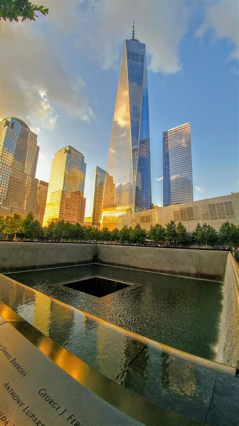 Ground Zero World Trade Center New York Rpics