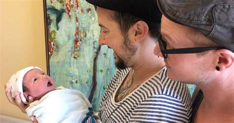 Transgender Man Gives Birth To A Healthy Baby Boy Reminds Us All That With Love Everything Is