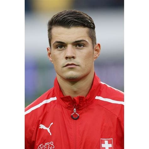 Welcome to eden hazard's official facebook page. Granit Xhaka Frisur - Neue Frisuren | Granit xhaka ...