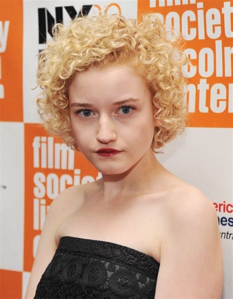 Pictures And Photos Of Julia Garner Very Short Hair Short Hairstyles