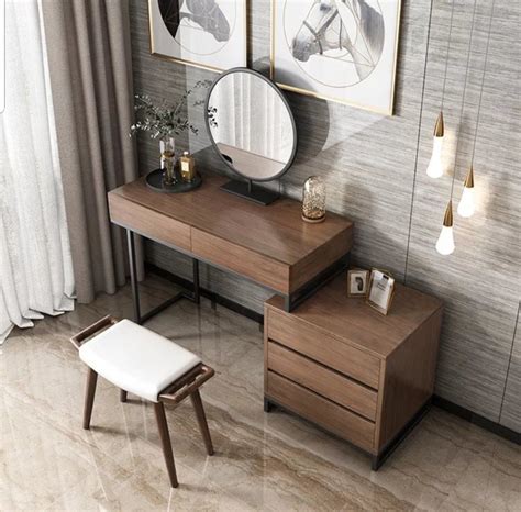Pin by Mohammed Mortada on cuarto | Bedroom interior, Dressing table