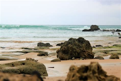 30k Beach Rock Pictures Download Free Images On Unsplash