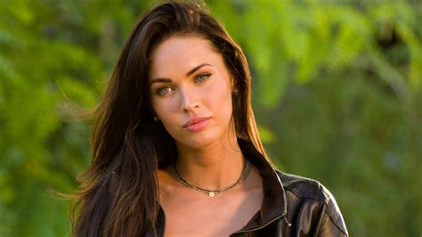 Megan Fox Wallpapers Images Photos Pictures Backgrounds