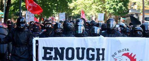 Right Wing Protesters Clash With Anti Fascists As Portland March Gets