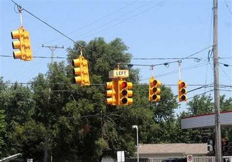 Kentwood To Update Traffic Lights At 4 Major Intersections