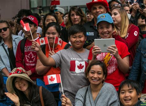 Immigrants Flock To Canada While Us Declines