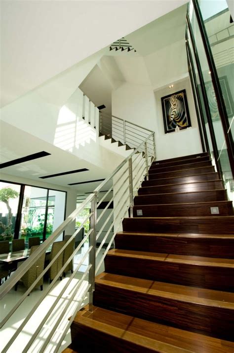 Modern Staircase Design For Your Home