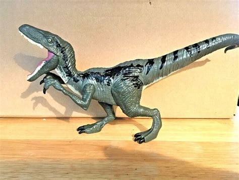 Jurassic World Target Exclusive Blue Velociraptor 2015 Hasbro Jw Raptor Ebay