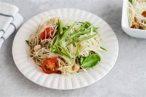 Som Tam Recipe Thai Green Papaya Salad Recipe