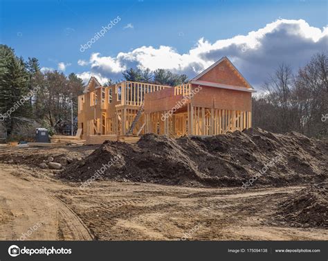 New House Construction Framing City Suburbs — Stock Photo © Sonar