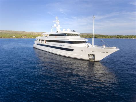 Luxury Yacht Katina — Yacht Charter And Superyacht News