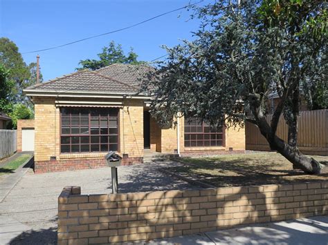 16 Charming Street, Hampton East | Property History & Address Research