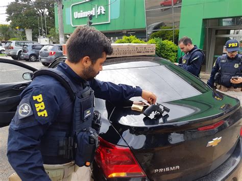 Prf Prende Dupla De Assaltantes Na Freeway — Polícia Rodoviária Federal