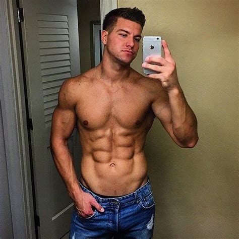 Pin By Jase Lightwood On Guys And Mirror Selfies Profile Photo Fitness Motivation Selfie