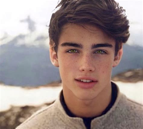Pin By Lifestyle On Beautiful Boys Male Model Face Boys With Green