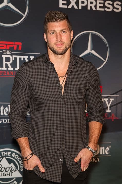 Tim tebow is a former american football player and currently a baseball player. Tim Tebow | PEOPLE.com