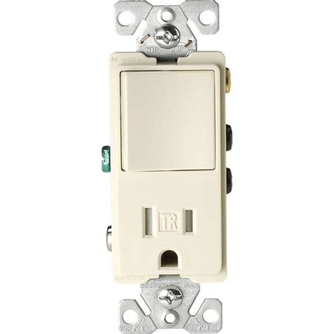 Eaton 3 Wire Receptacle Combo Nightlight With Double Pole Tamper