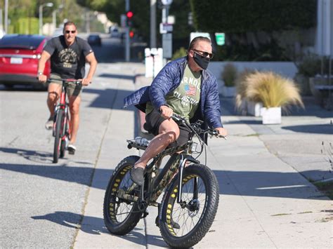 Arnold Schwarzenegger Has Left His Go To Workout Spot Golds Gym