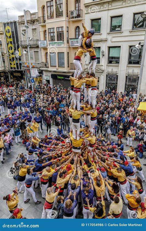 Castell Ou Torre Humana Tradição Típica Em Catalonia Foto Editorial