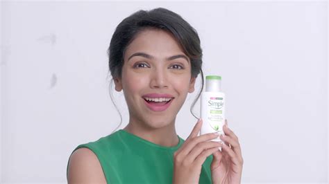 It is an affordable moisturizer that has been on the market for some time. Simple Hydrating Light Moisturiser - YouTube