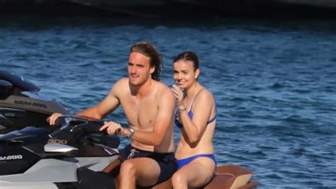 Is maria dating stefanos tsitsipas? Who is Stefanos Tsitspas' Current Girlfriend: Wife Bio