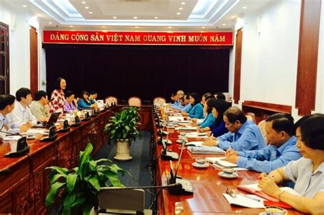 Hội nghị tổng kết công tác dân vận nhiệm kỳ đại hội xii của đảng, ngày 31/12/2020. Đồng chí Trương Thị Mai, Ủy viên Bộ Chính trị, Bí thư ...