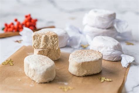 Learn to prepare the most famous spanish christmas desserts. Spanish polvorones | Recipe | Xmas desserts, Homemade ...