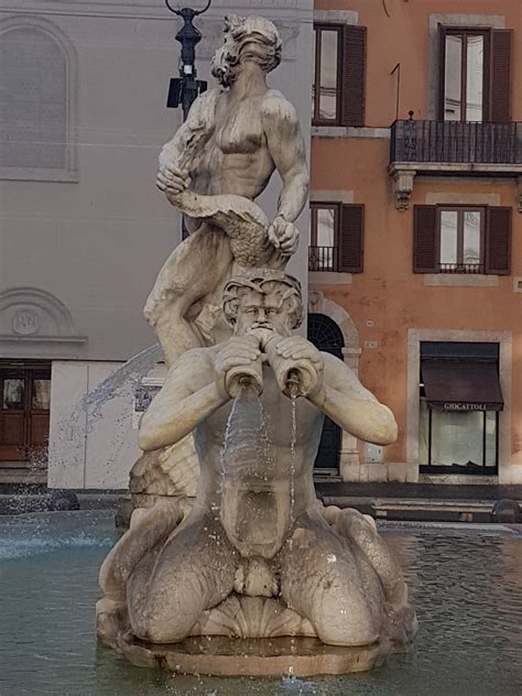 Rome - Centro Historico - Bernini statues and fountains - The Gannet