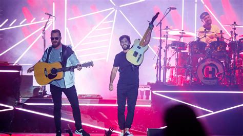 Thomas Rhett played for HOW many people at the Iowa State Fair?