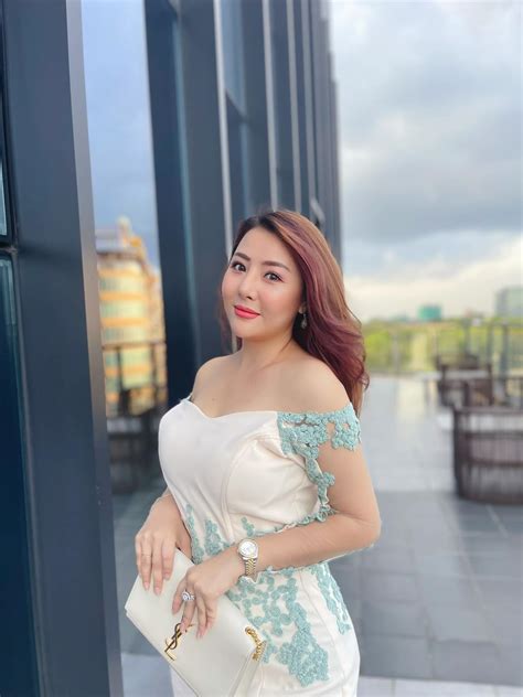 Thun Sett The Princess In White Dress Myanmar Models Db