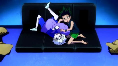Killua And Gon Plays With The Pillow And Leorio Smells