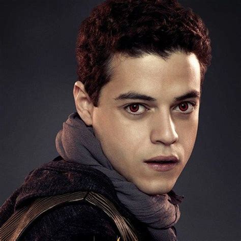 Часть 1 | twilight saga: Twilight Breaking Dawn Characters | Rami Malek Twilight | Twilight breaking dawn, Breaking dawn