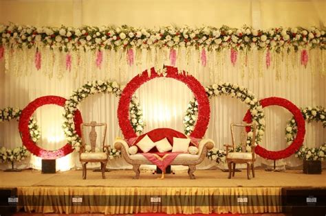 20 Totally Inspiring Wedding Hall Decoration Ideas Wedding Hall