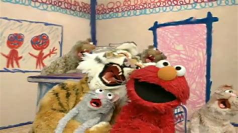 Sesame Street Elmos World Pets Clip Youtube