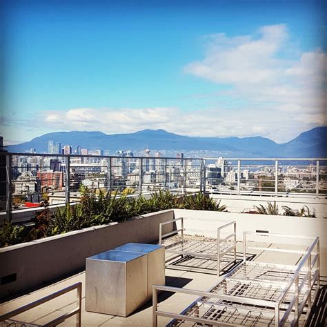 Get the top 3 realtors in your zip code today! Elliot Tan - Realtor - Vancouver B.C.
